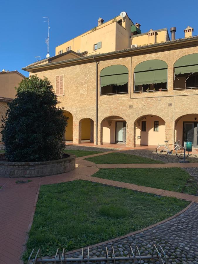 La Rocca Luxury Apartment Parma Exterior photo